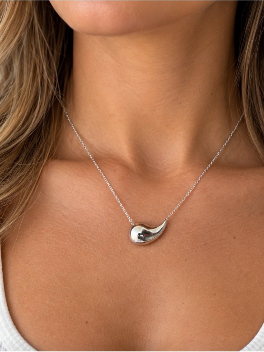 Express Horizontal Teardrop Pendant Necklace - Silver